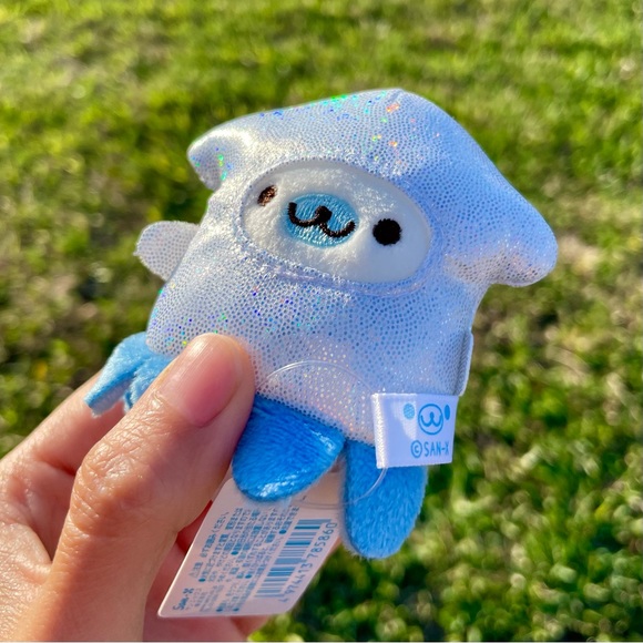 NWT 2021 San-X Mini Mamegoma Sparkly Blue Squid Plushie - Picture 3 of 3